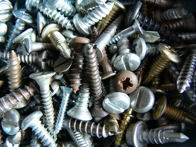 180502Screws - Zelda Richardson